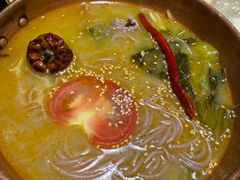 -洱火云南酸菜牛肉火锅(石景山当代商城店)