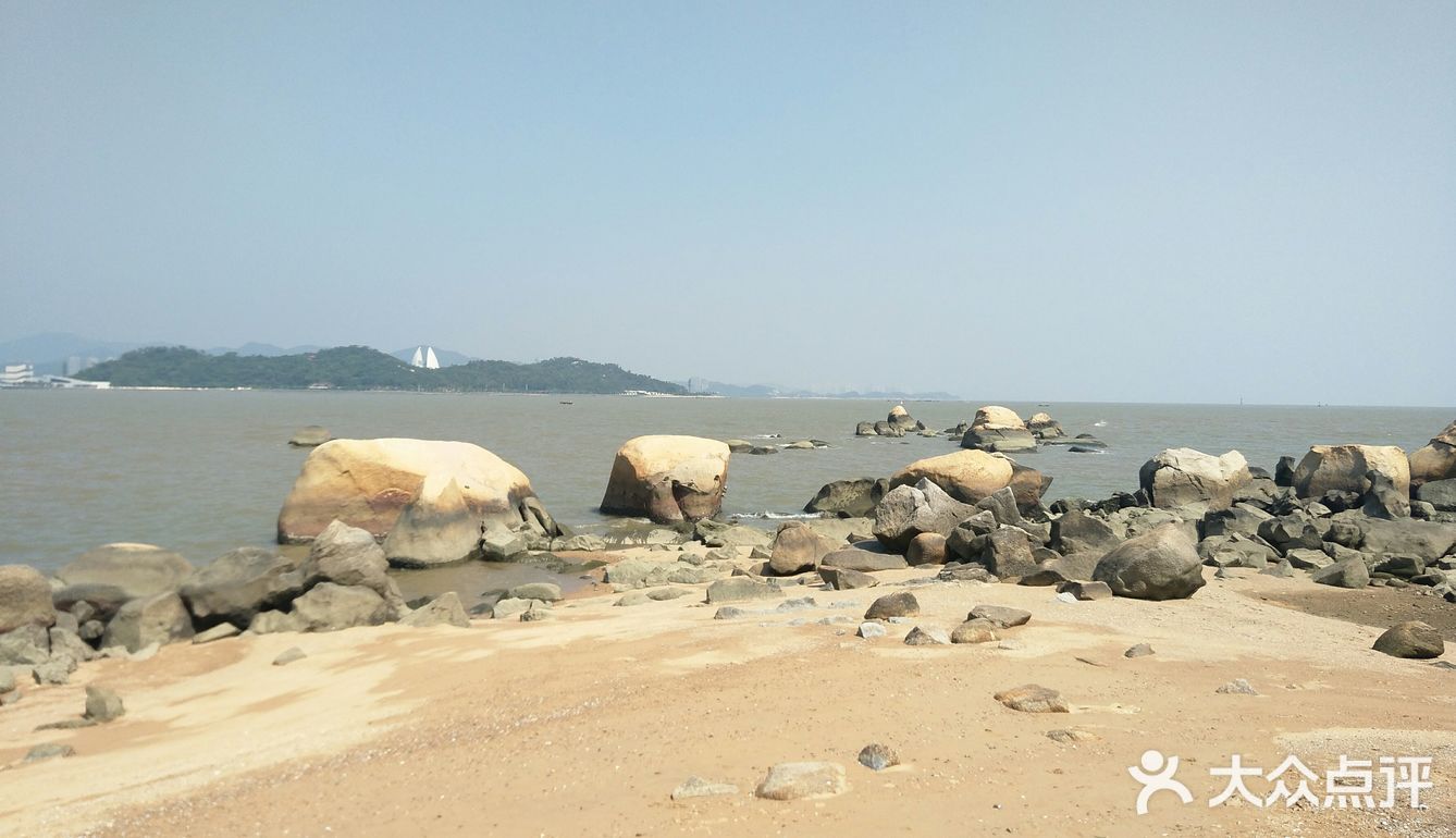 珠海市区的海滨浴场，不仅拥有着大沙滩