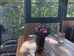 靠窗位-O'mills Sourdough Bakery&Bistro(永嘉路店)