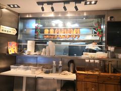 -新大咀港式茶餐厅(宝山万达店)