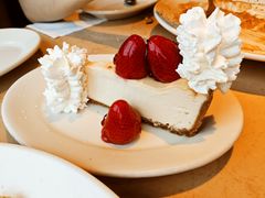 鲜草莓芝士蛋糕-The Cheesecake Factory芝乐坊餐厅(王府中环东座店)