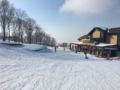 -中旅松花湖滑雪场