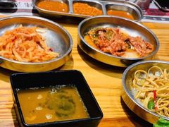 -青瓦炭韩潮烤肉(花园道店)
