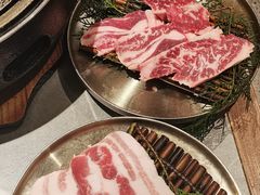 -草家酱蟹炭火烤肉店(珲春南路一店)