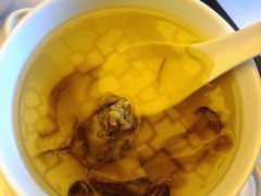 姬松茸老鸡炖花胶-富力丽思卡尔顿酒店·丽轩中餐厅