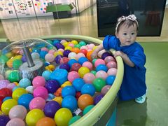 -爱睿思儿童早教亲子游泳(万象城店)