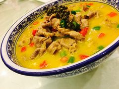 酸汤肥牛-老上海弄堂菜馆(恒基名人购物中心店)