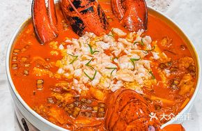 Suo Xi Sour Cabbage Noodle with Boston Lobster