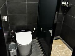 -假日美地酒店(广州同和地铁站京溪南方医院店)