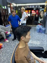 -藤野造型专业烫染接发