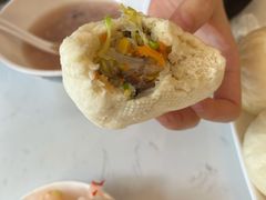 -李与白包子铺(桐梓林店)