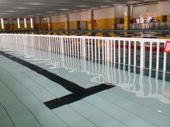 -极动室内恒温游泳馆