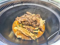 雪乡大鹅炖土豆-雪乡人家东北菜·铁锅炖一切(高斯路店)