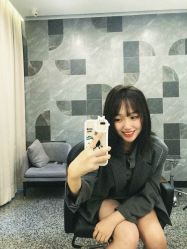 -SWANK SALON