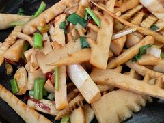 辣炒嫩芽春笋-中8楼风尚云南菜(颐堤港店)