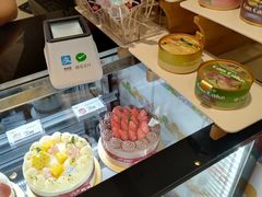 -花花卷卷·鲜食蛋糕(静安久光百货店)