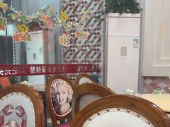 -休记光头香辣蟹干锅(绵竹店)