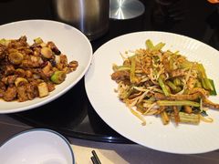 -闫府私房菜·百年鲁菜(恒隆店)