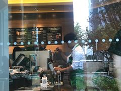 门面-星巴克(汇亚大厦店)