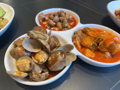-五谷丰登农家院·地道胶东菜·海鲜烧烤(威海店)