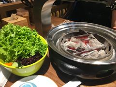 -明洞阿姨·韩式酱蟹烤肉·创意料理(三元桥店)