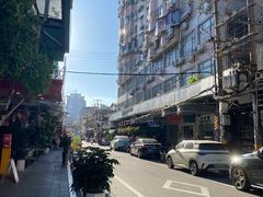 -溪岸路花鸟市场