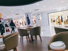 大堂-瑞幸咖啡(国贸商场店)