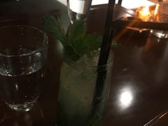 -Whisper Bar 