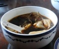 红汤-笑来喜馄饨小笼工坊店(湖滨街店)