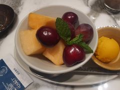 石令鲜果配雪霜-湖滨28中餐厅·西湖宴·杭州君悦酒店