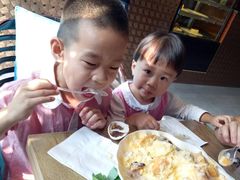-杨小贤(东融国际影城店)