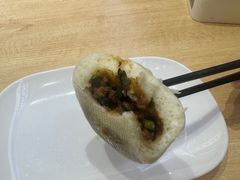 -李与白包子铺(桐梓林店)
