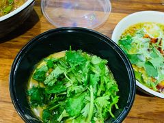 麻酱小料-万记麻辣烫国展总店