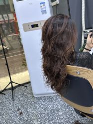 -藤野造型专业烫染接发