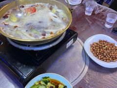 -江湖亮亮蒸虾大排档烤全羊清真(武汉总店)