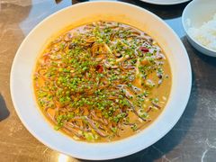 沙蒜烧豆面-新荣记(BFC外滩金融中心店)