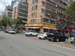 -裕新楼粉面馆·石磨手工粉(四方坪店)