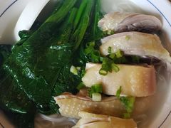 松茸炖庄园鸡汤-阿殳粥馆(水围村店)
