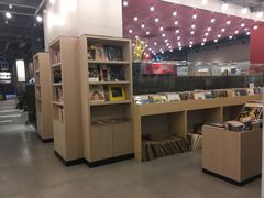 -光海书局(南京东路第一百货店)