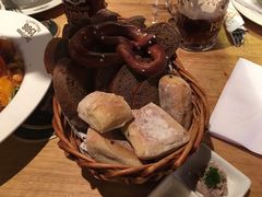 -皇冠自酿啤酒坊(中国红街5号楼店)
