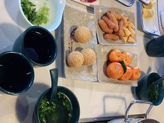 手打牛筋丸-鲜牛记潮汕牛肉火锅(双井店)