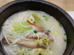 -花馬肆.云南过桥米线(汉神购物广场现场熬汤店)