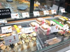 面包甜点陈列柜-酵種麦田(山师店)