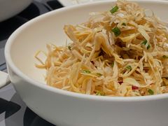 香葱拌笋衣-小大董·烤鸭(观景餐厅·南京西路店)