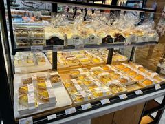 面包甜点陈列柜-欧文西点(港隆广场店)