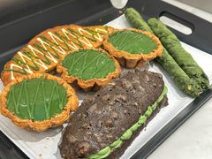 -HOT CRUSH趁热集合·现烤面包(上海环球港店)