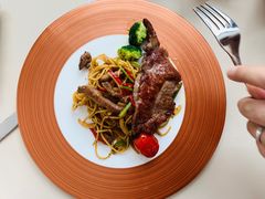 -神秘先生西餐酒廊