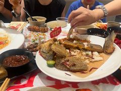 -肥肥虾庄·金牌油焖大虾(汉口城市广场店)