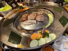 -哈哈碳都·牛肋条无限自助烤肉(台江万达店)