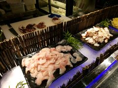 -钦瓦台时尚自助餐厅(银泰城店)